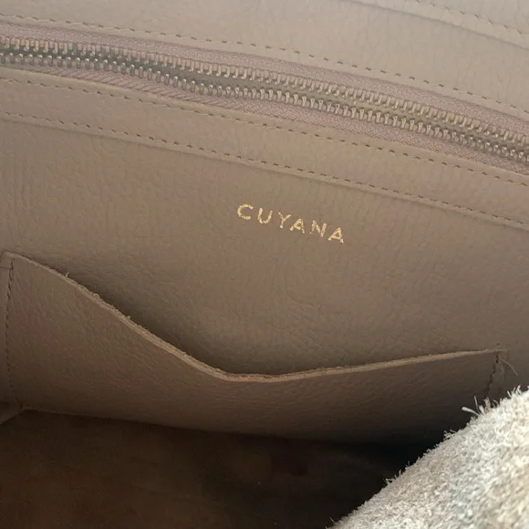 Cuyana Leather Crossbody Bag/Tote - Picture 8 of 12